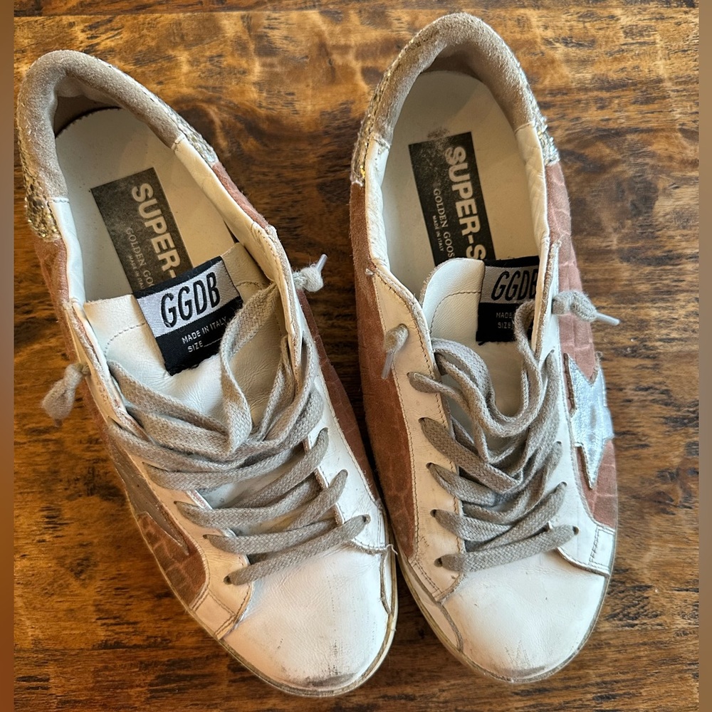 GOLDEN GOOSE SUPERSTAR size 39